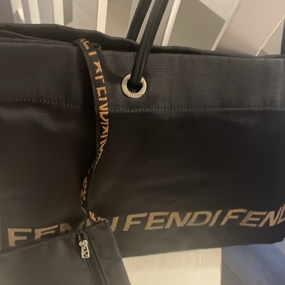 💯Authentic Fendi Tote with pouch - Picture 5 of 11